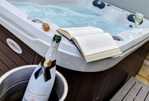 Holiday cottages with hot tubs