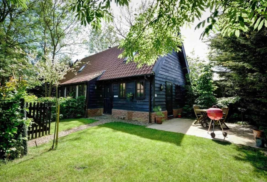 Orwell Barn - self-catering, dog-friendly Holiday Cottage in Suffolk