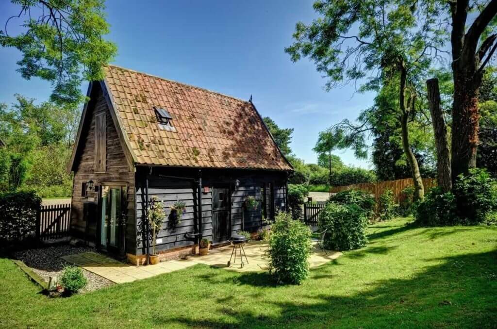A Suffolk Holiday Cottage for my Ollyday Woodfarm Barns