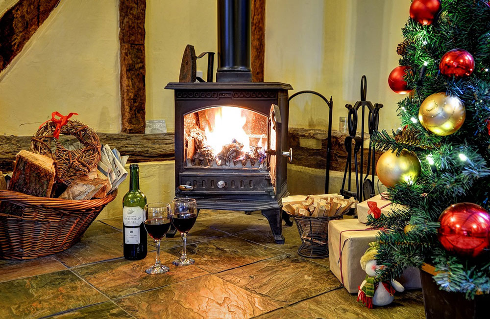 christmas in a Suffolk holiday cottage