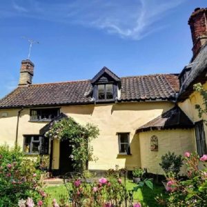 Suffolk Farmhouse - luxury Holiday Cottage