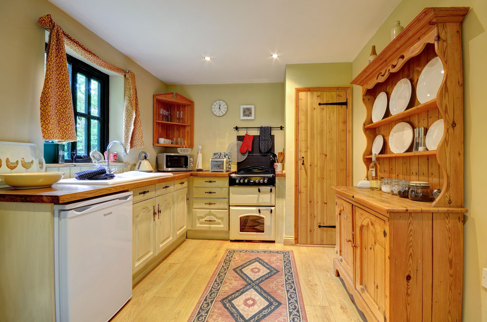 Luxury Self Catering kitchen - Gipping Barn