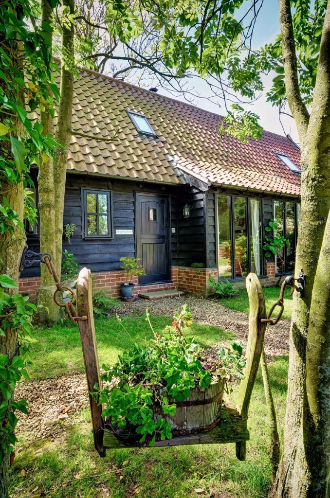 holiday cottage in Suffolk external photo