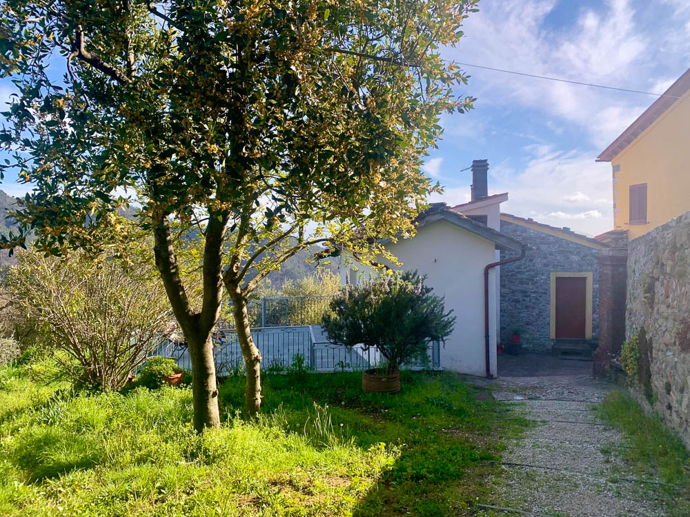 tuscany house approach